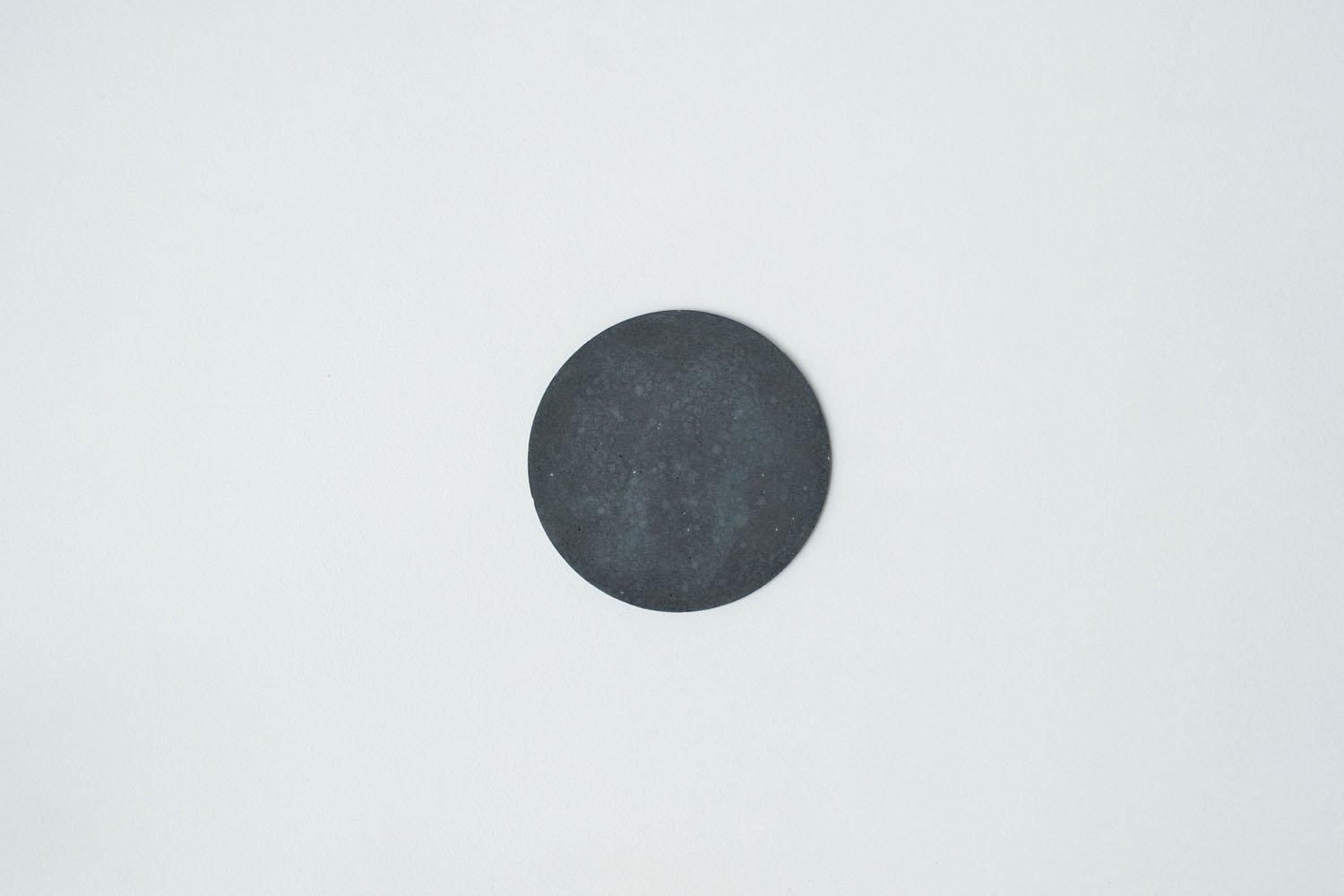 mortar FLOORWALL circle φ100［SUMI BLACK］ / Pull Push Products.