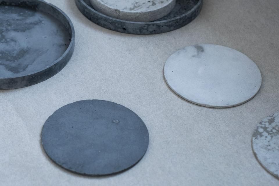 mortar FLOORWALL circle φ100［SUMI BLACK］ / Pull Push Products.