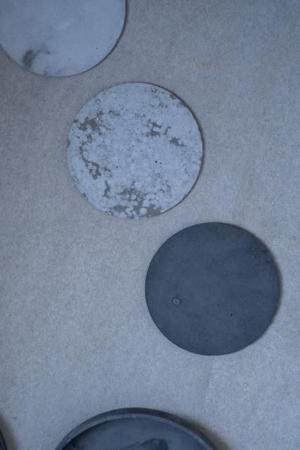 mortar FLOORWALL circle φ100［SUMI BLACK］ / Pull Push Products.