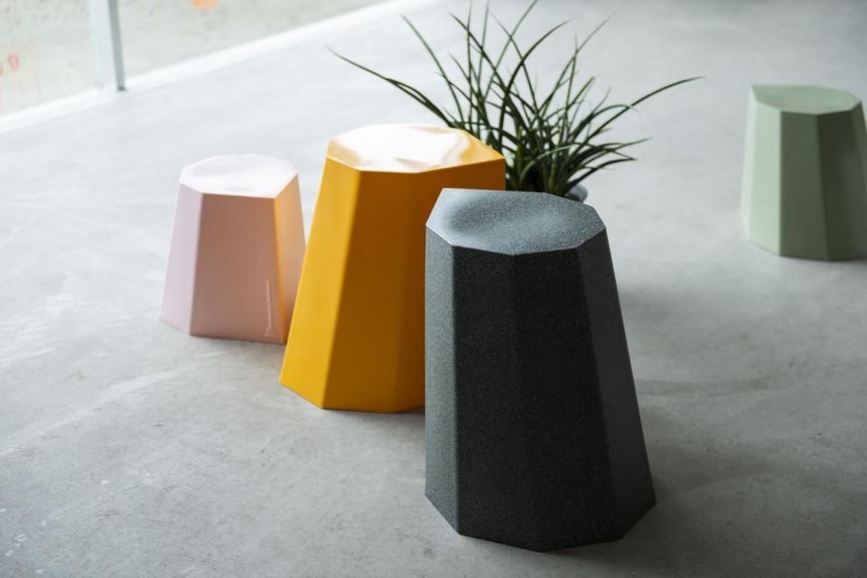 Arnold Circus Stool（grey marble）