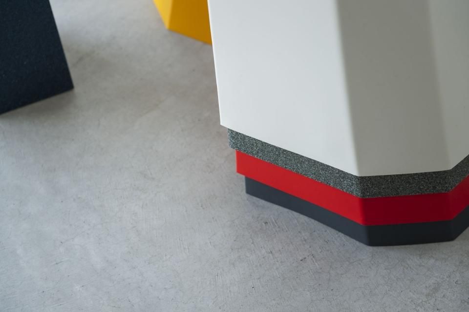 Arnold Circus Stool（grey marble）