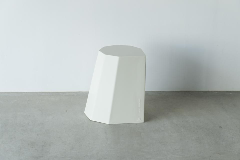 Arnold Circus Stool（white ivory）