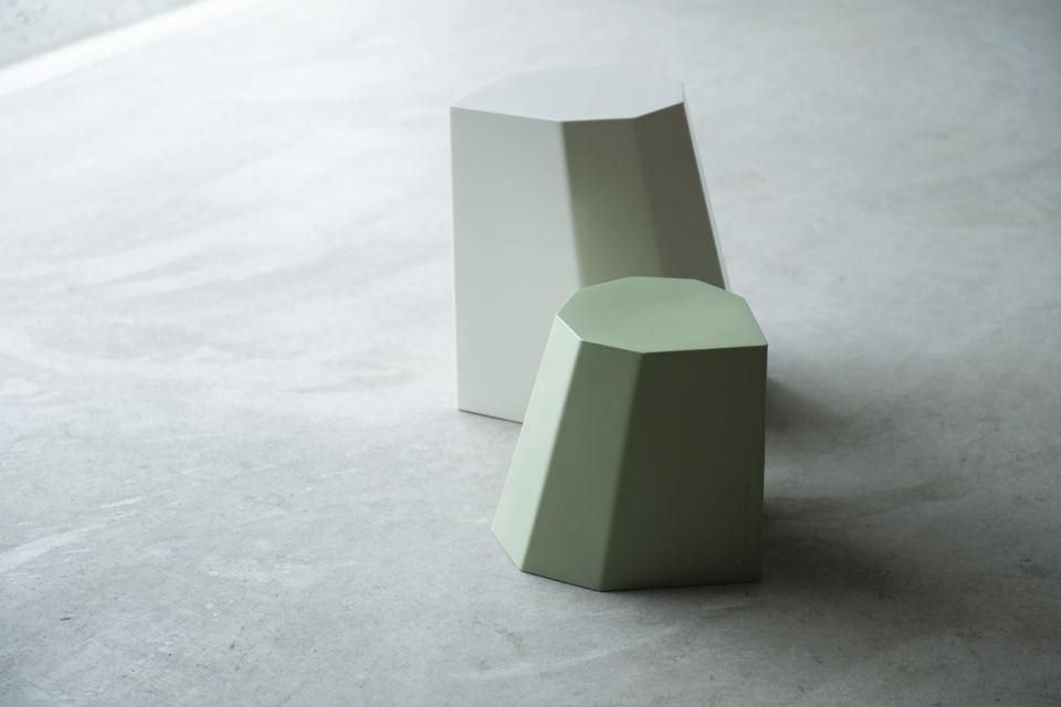 Arnold Circus Stool（white ivory）
