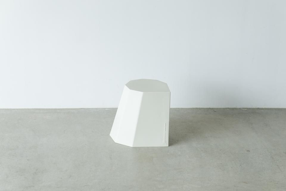 Arnoldino Stool（white ivory）