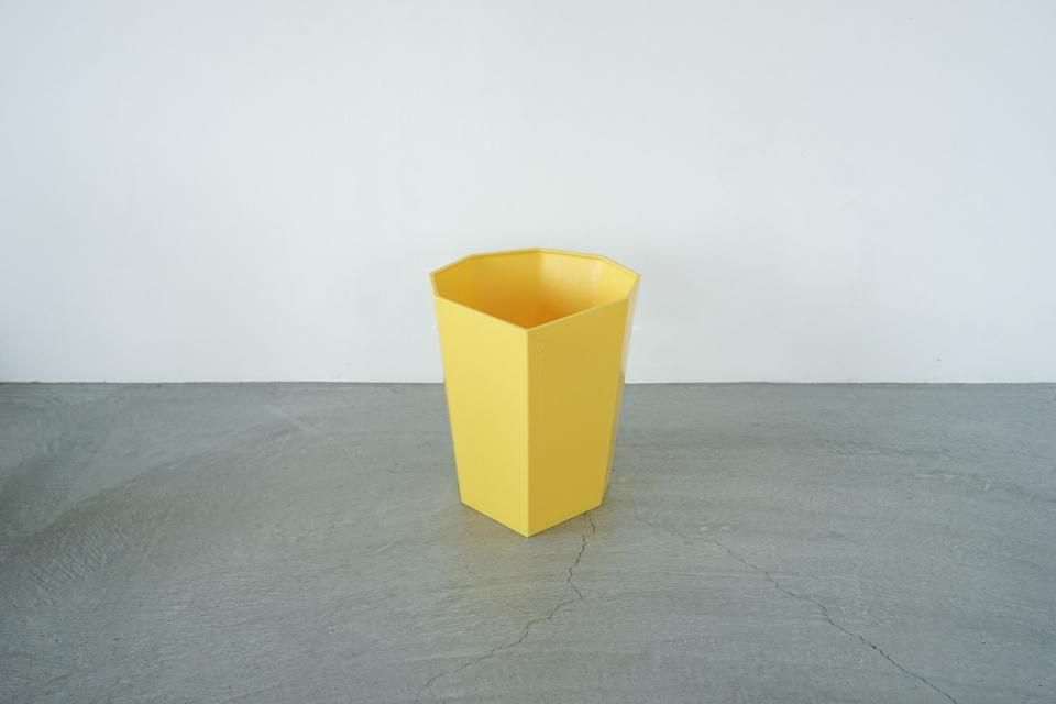 Arnoldino Stool（yellow）