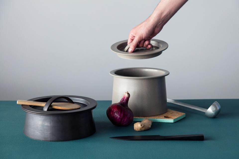 BG / 015 Cooking Pot 240［White Sprinkle］ / 2016 /