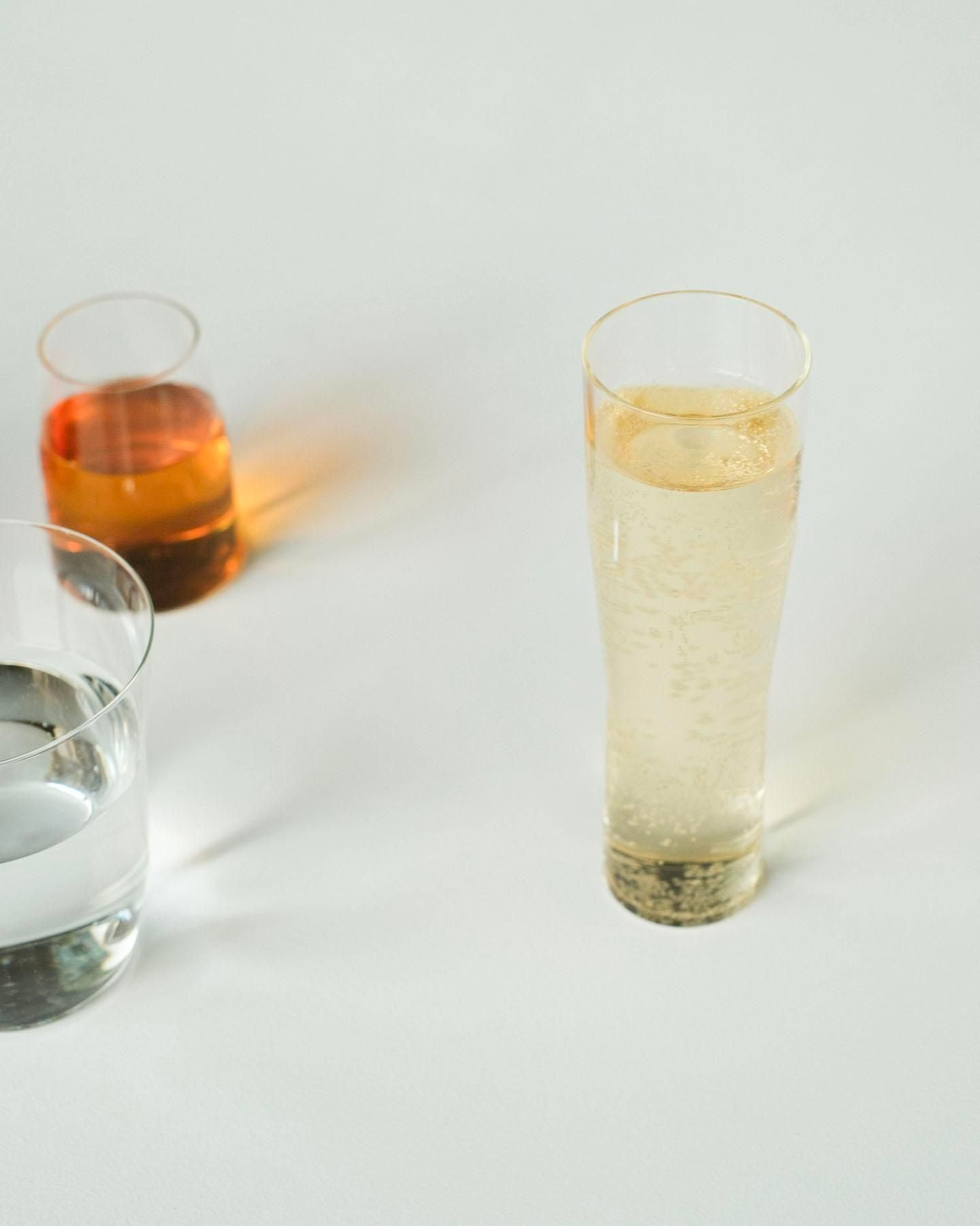 I champagne [ glass line ]