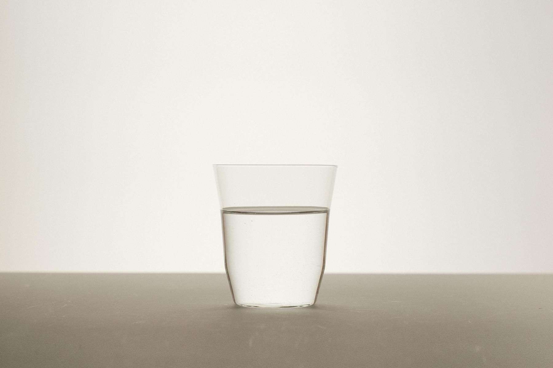 III water  [ glass line ]