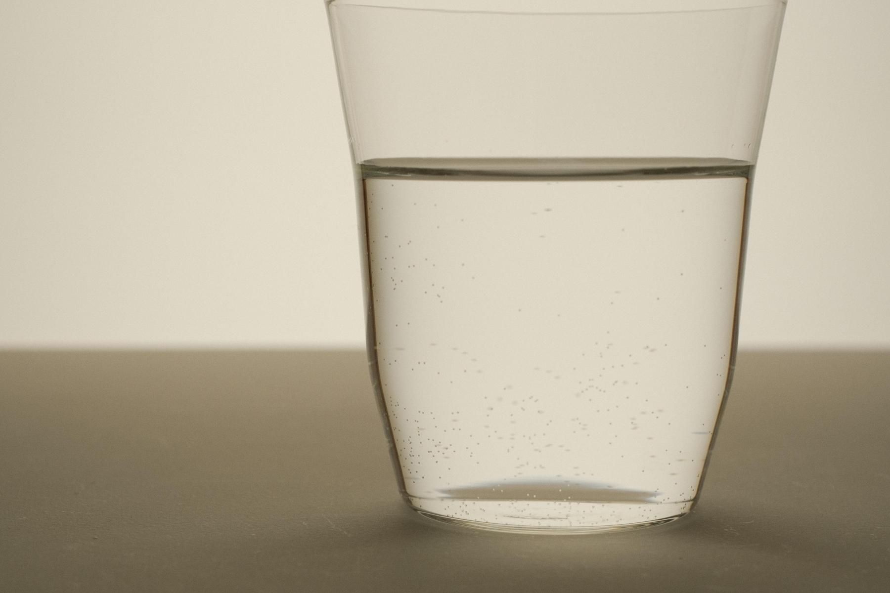 III water  [ glass line ]