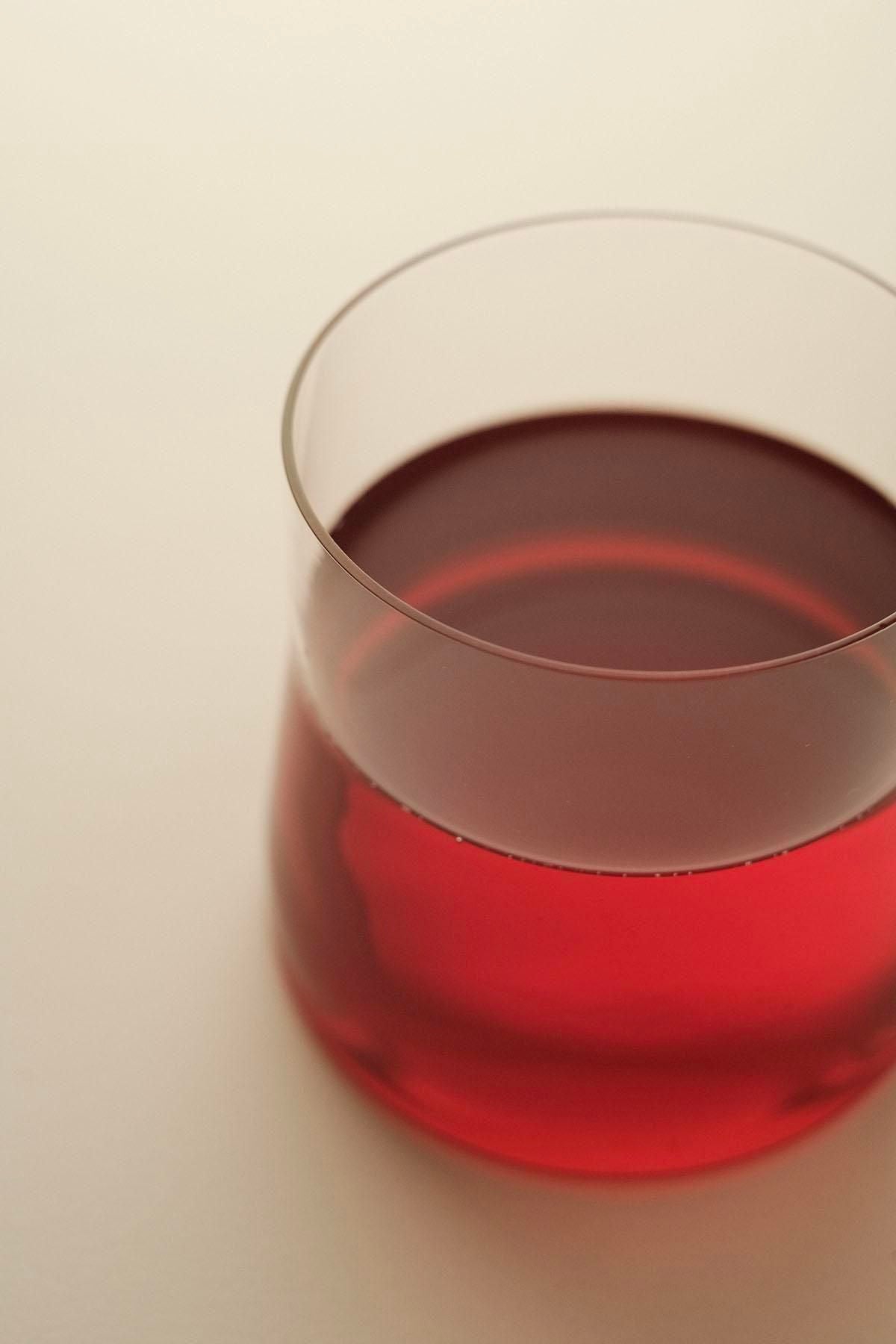 V wine [ glass line ]