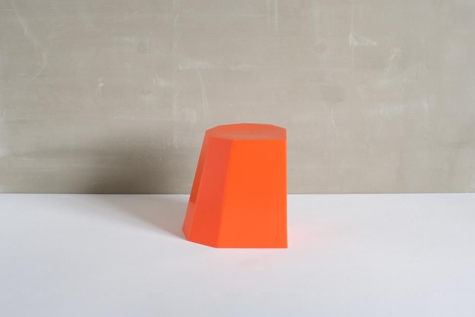 Arnoldino Stool（orange）