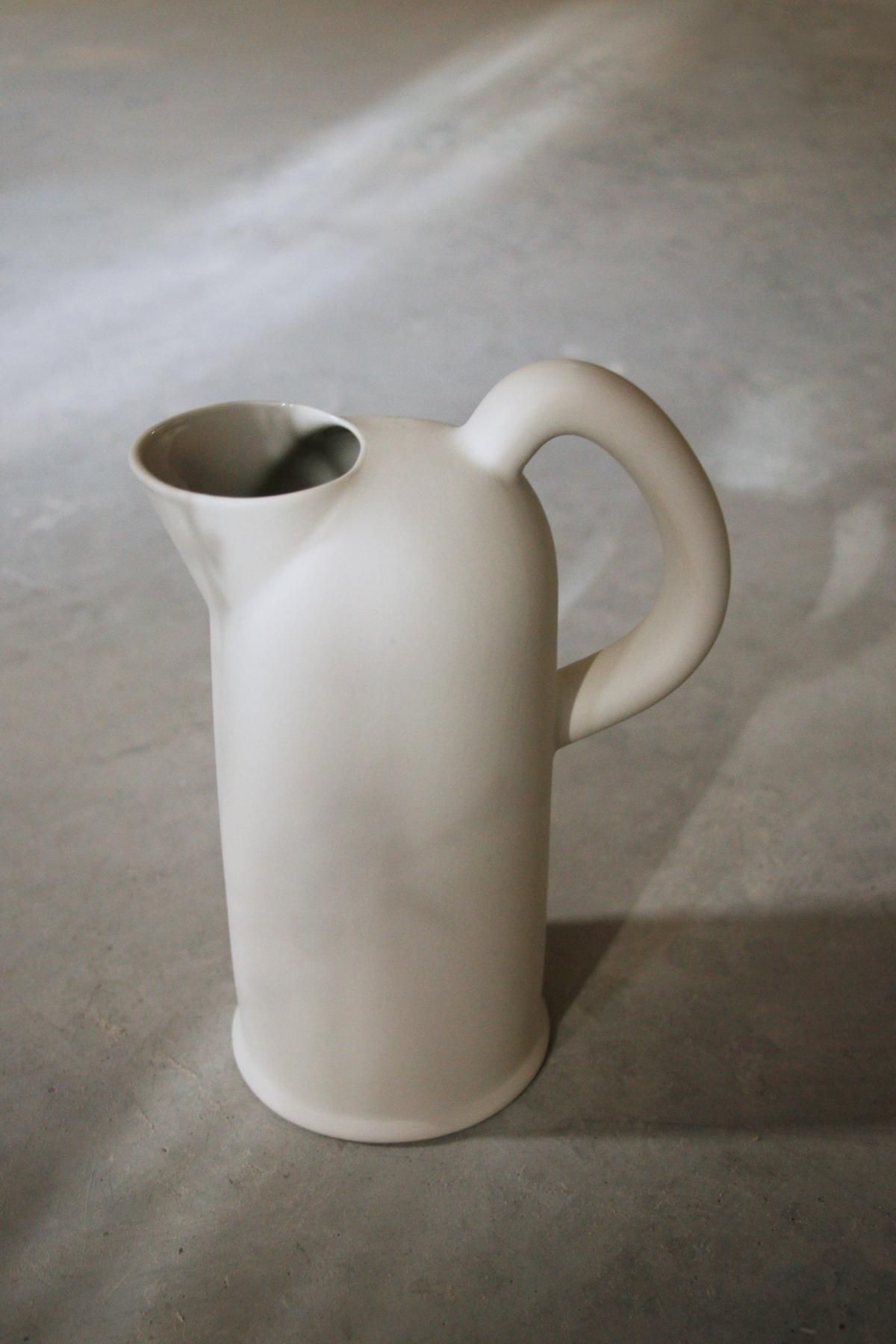 Jug [Matte White] / Shane Schneck
