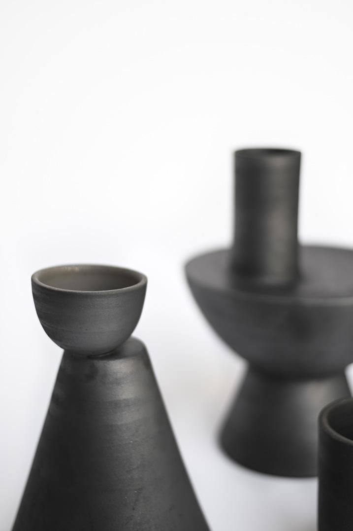 Charred Vases [ Cone ] / Gabriel Tan
