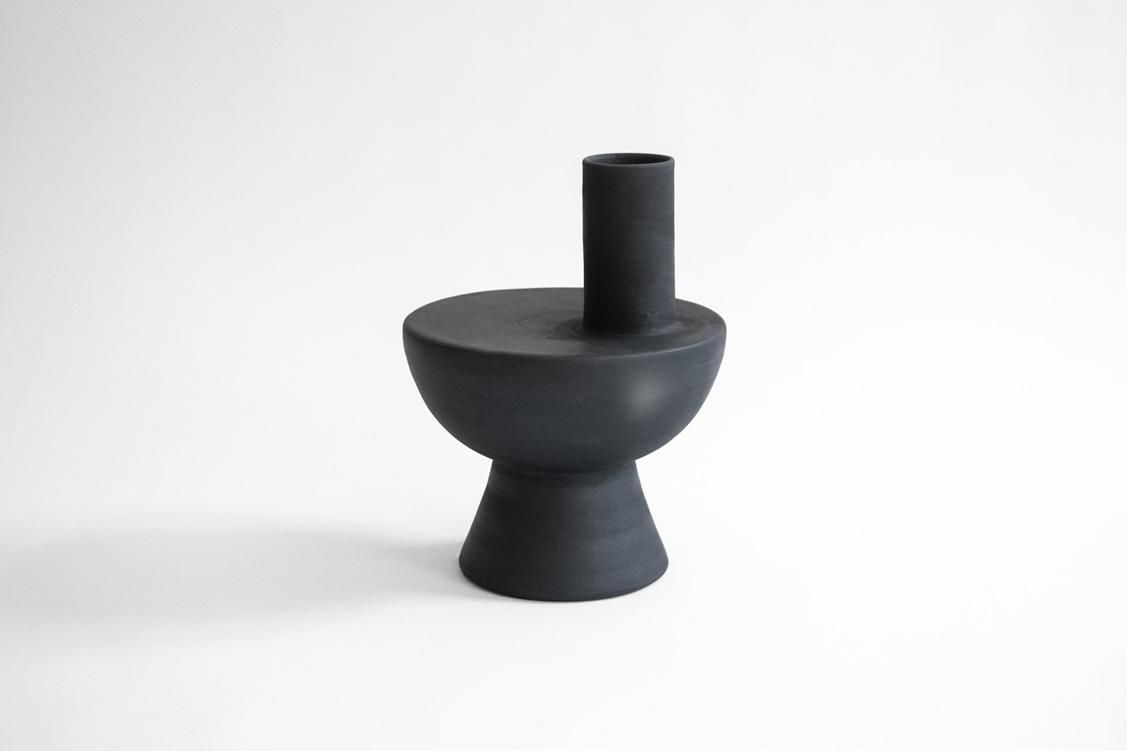 Charred Vases [ Chimney ] / Gabriel Tan