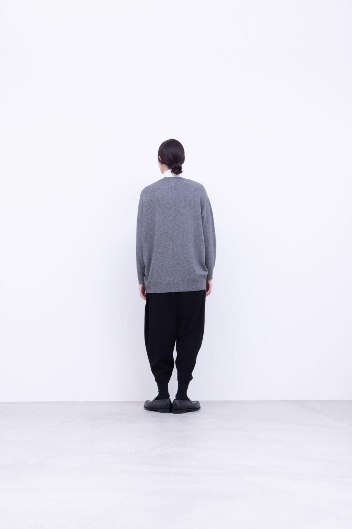 ホワイトカシミヤ&シルク天竺横編ニット / 90 grey top［size XS］