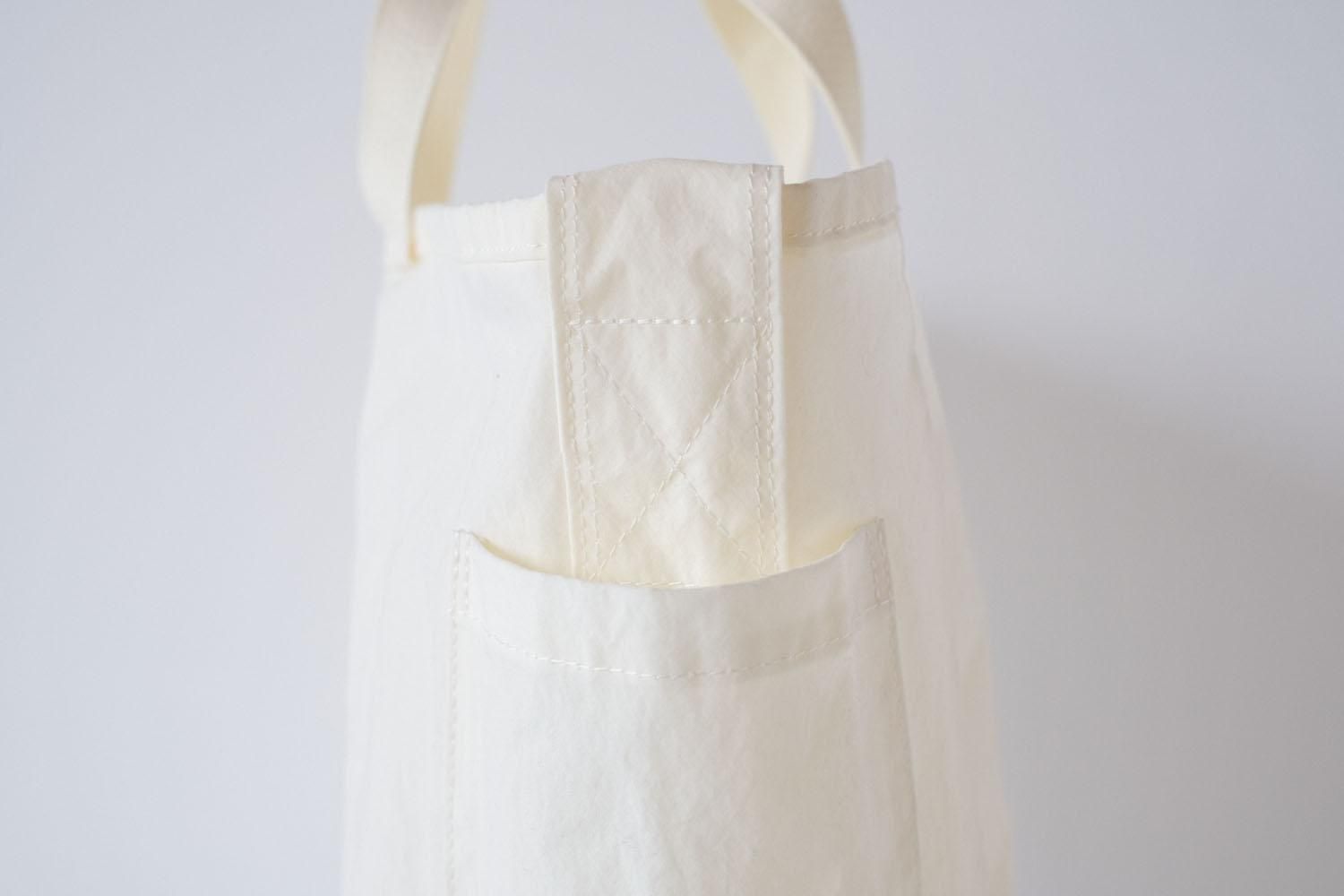 SIDE POCKET TOTE / WHITE / ANUNFOLD