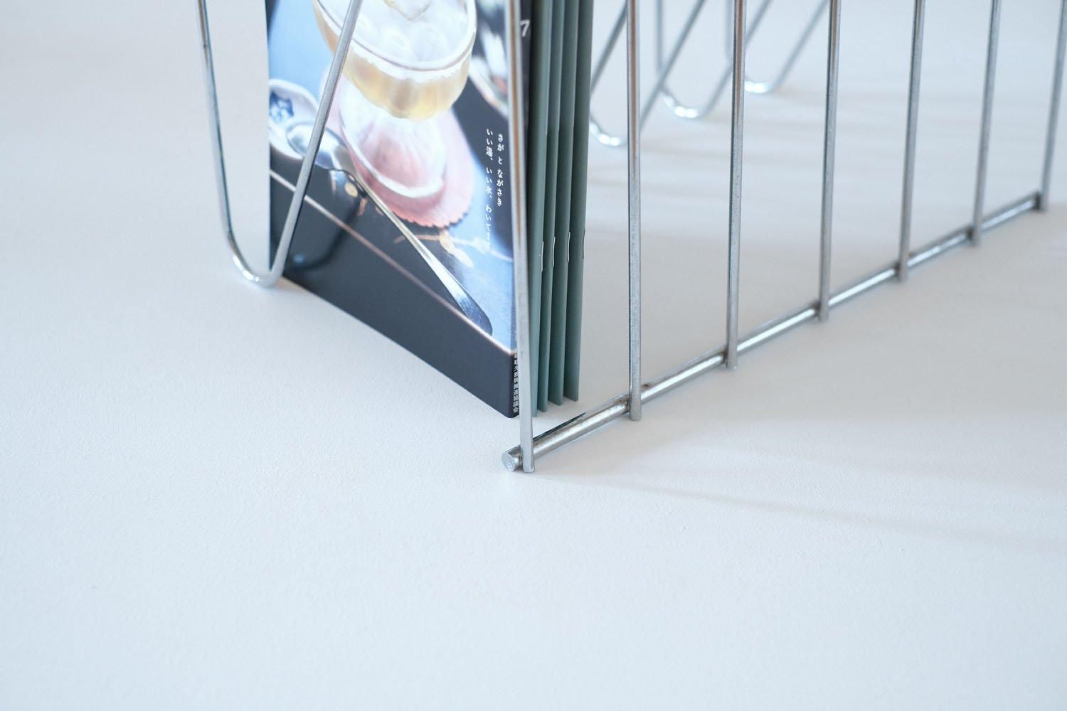 1970s Wire metal magazine rack by Francois Arnal, France