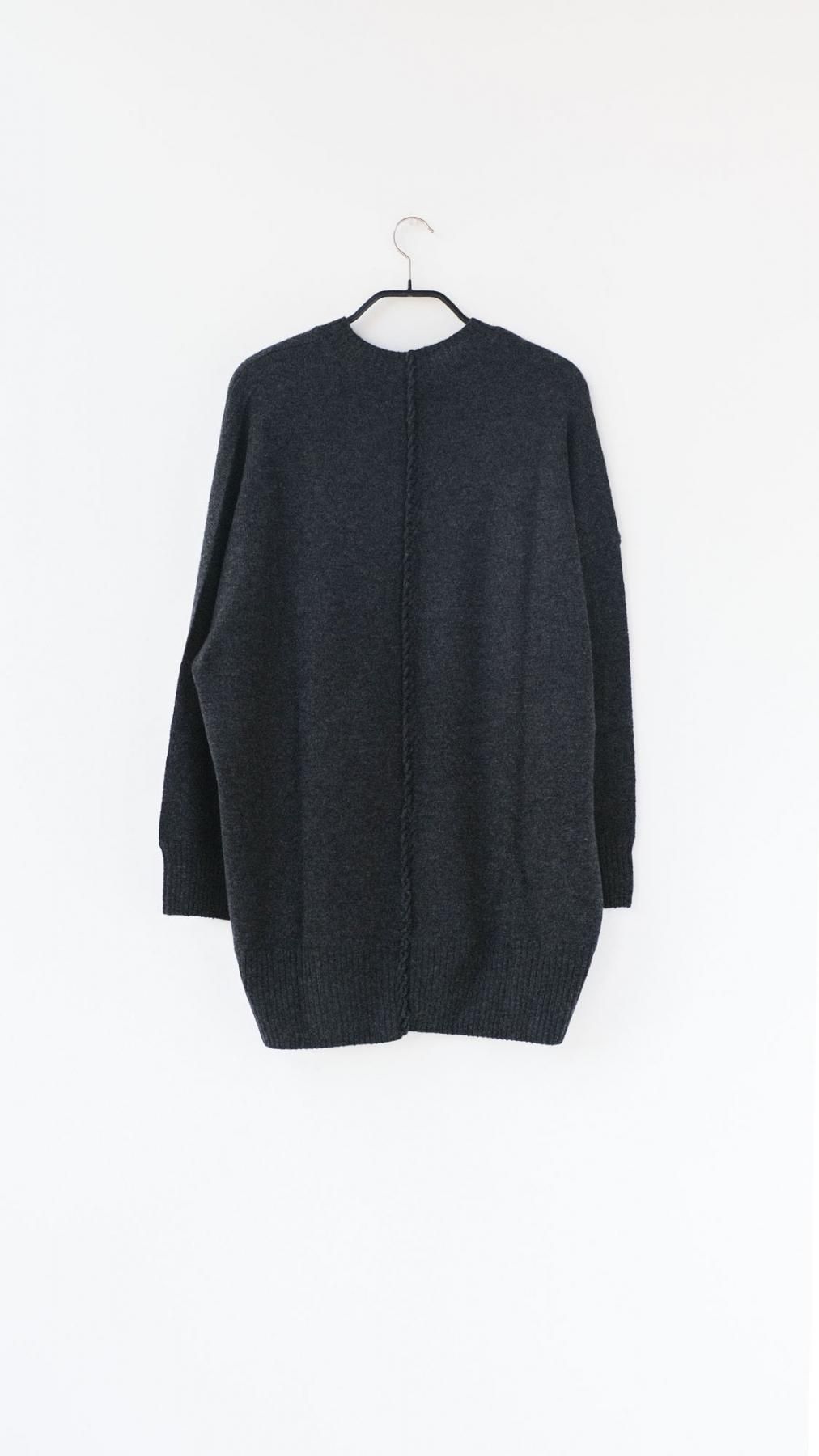ホワイトカシミヤ・横編ニット　プルオーバーニット / Charcoal Grey top［size 3］
