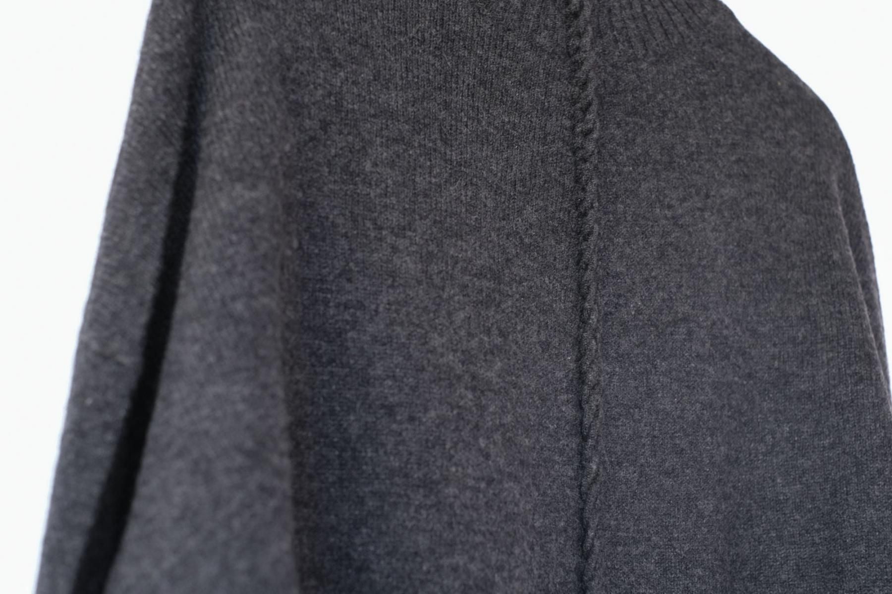 ホワイトカシミヤ・横編ニット　プルオーバーニット / Charcoal Grey top［size 3］