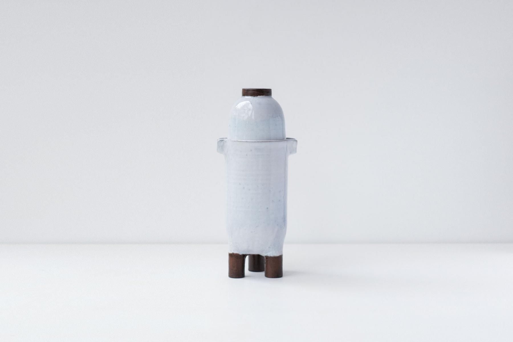 pots（p） / Faye Toogood