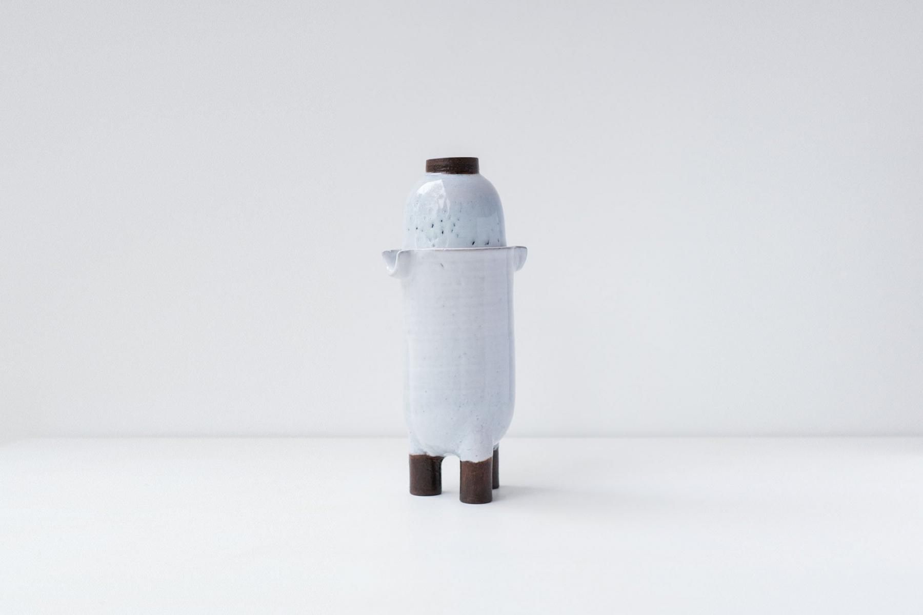 pots（p） / Faye Toogood