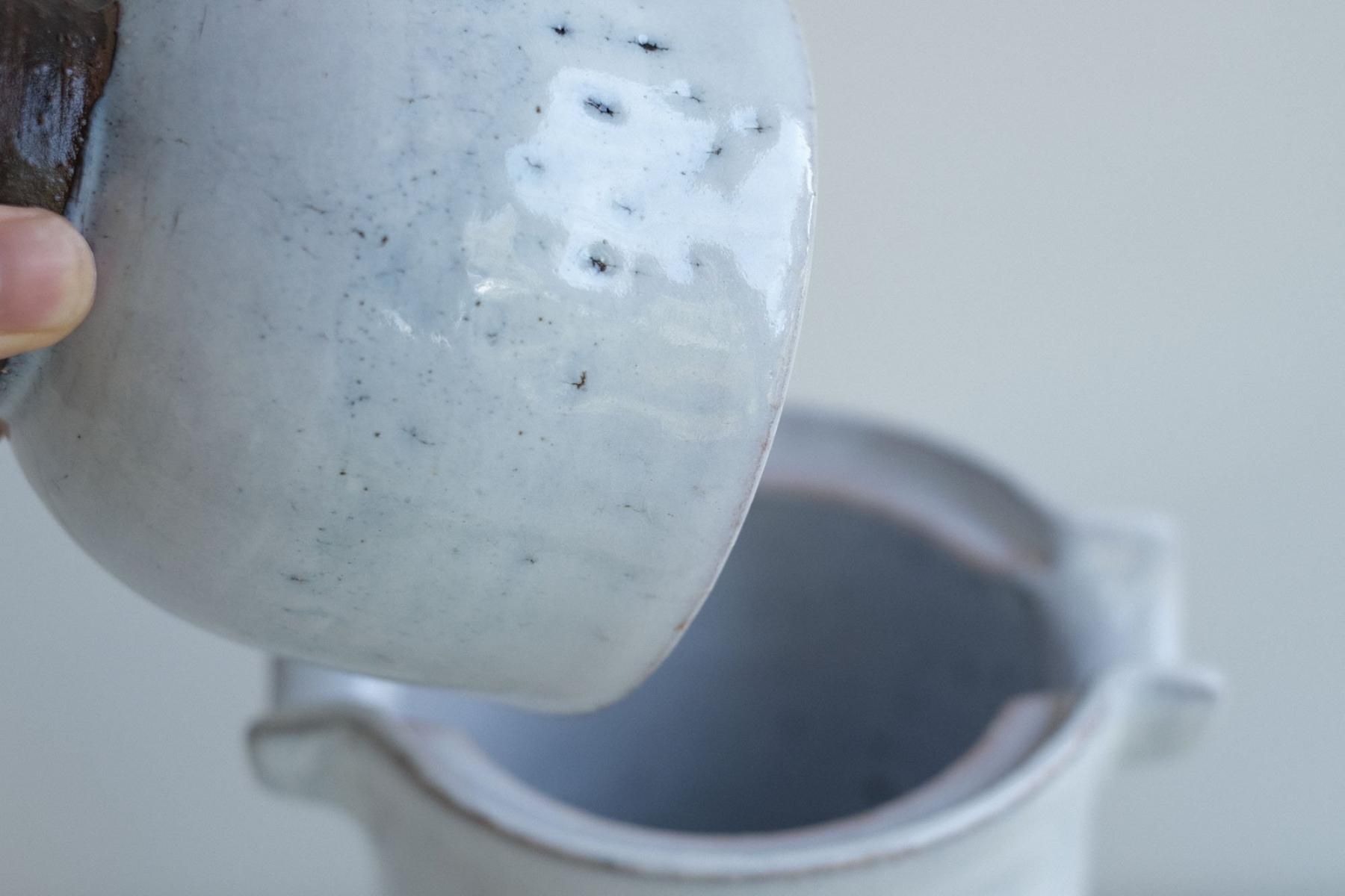 pots（p） / Faye Toogood