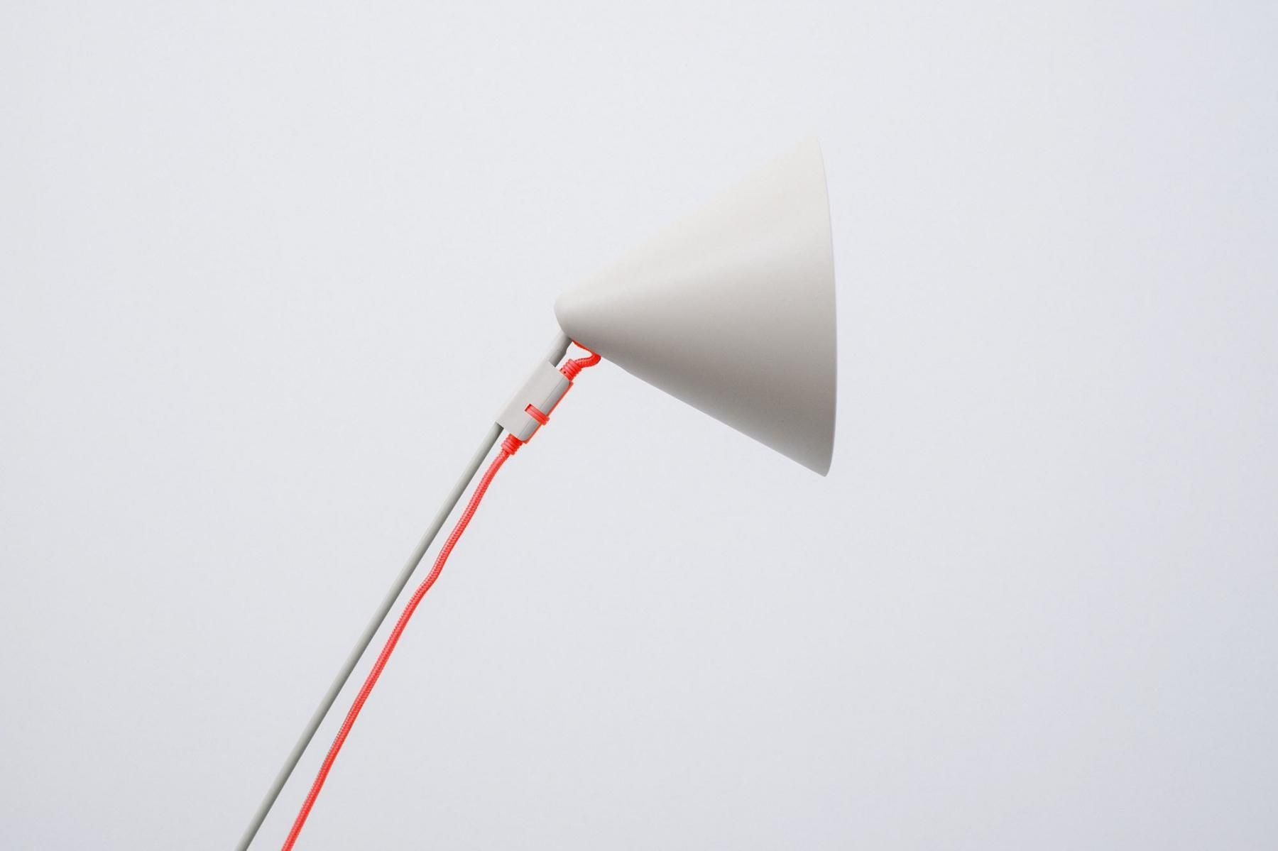 AYNO S desk lamp [grey×orange] / Midgard designed by Stefan Diez