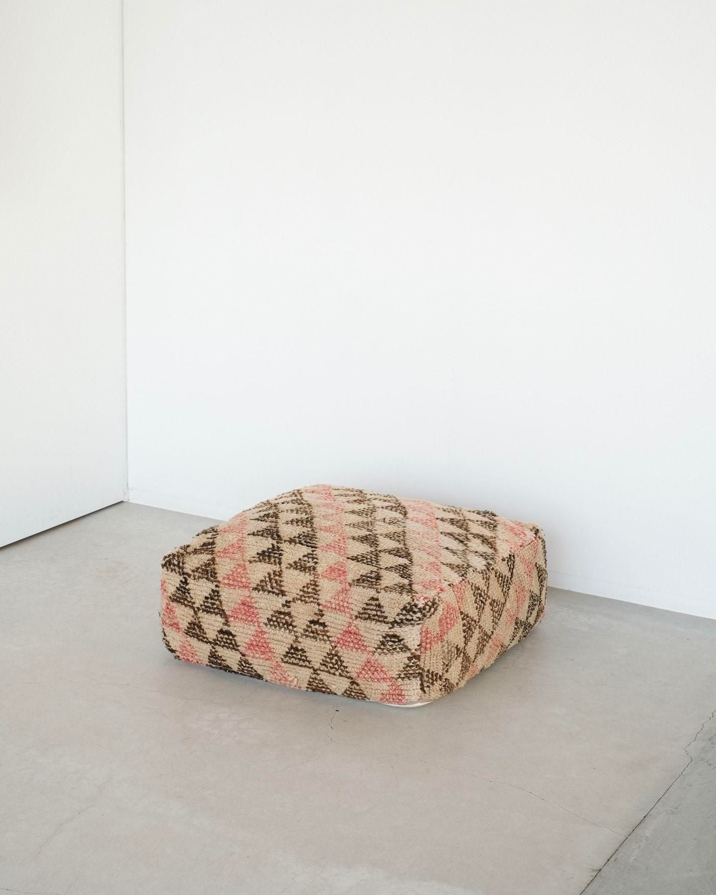 RUG POUF 60 [02D]