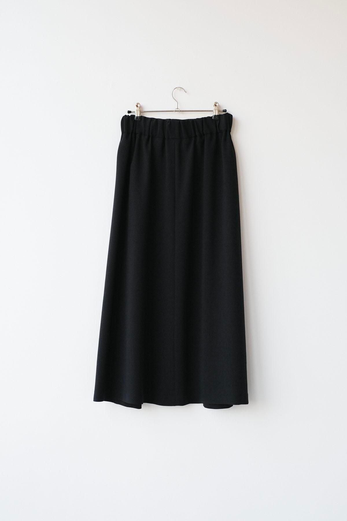 スパンポリエステル・ドレープカルゼ　Aラインスカート / Black［size 2_］