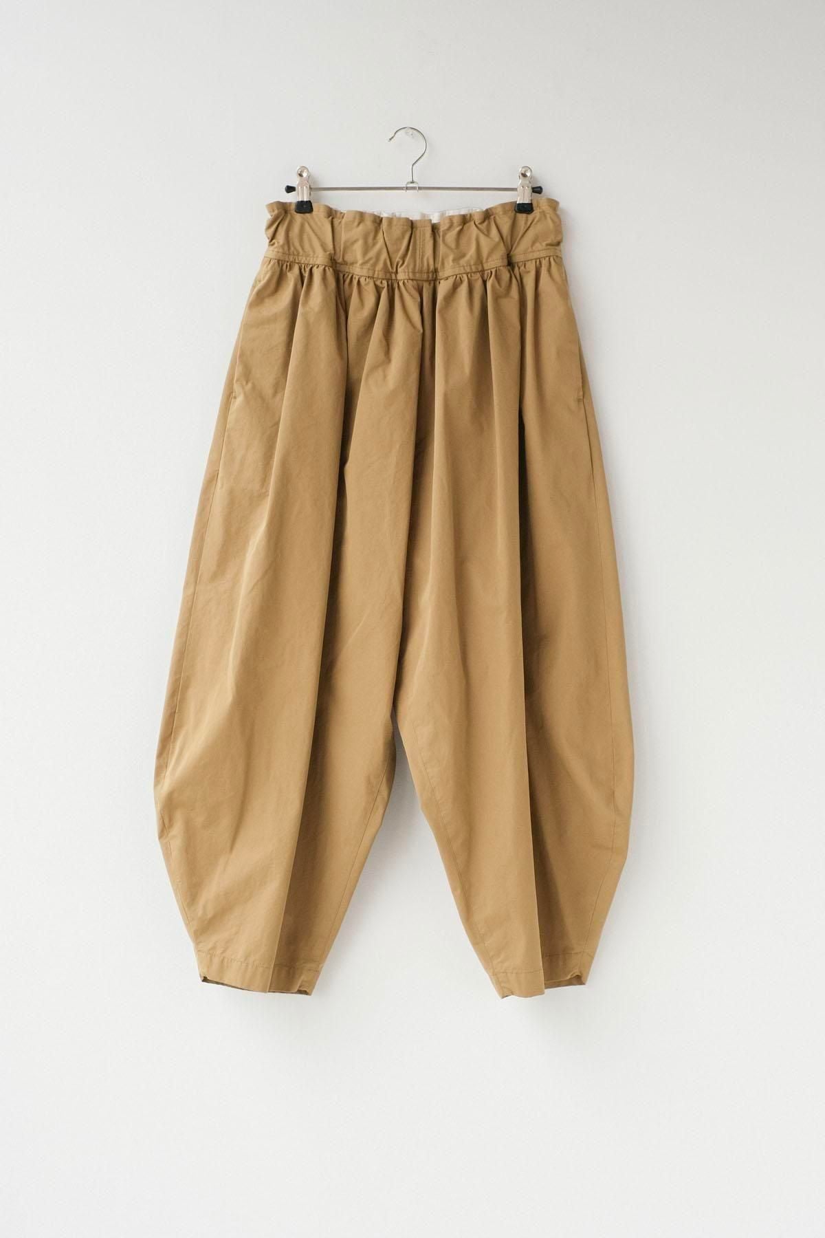 コットン＆ポリエステル・高密ウェザー　ニッカポッカパンツ / Chino Beige
