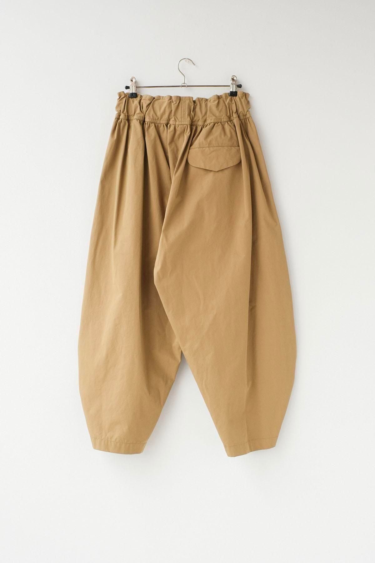コットン＆ポリエステル・高密ウェザー　ニッカポッカパンツ / Chino Beige