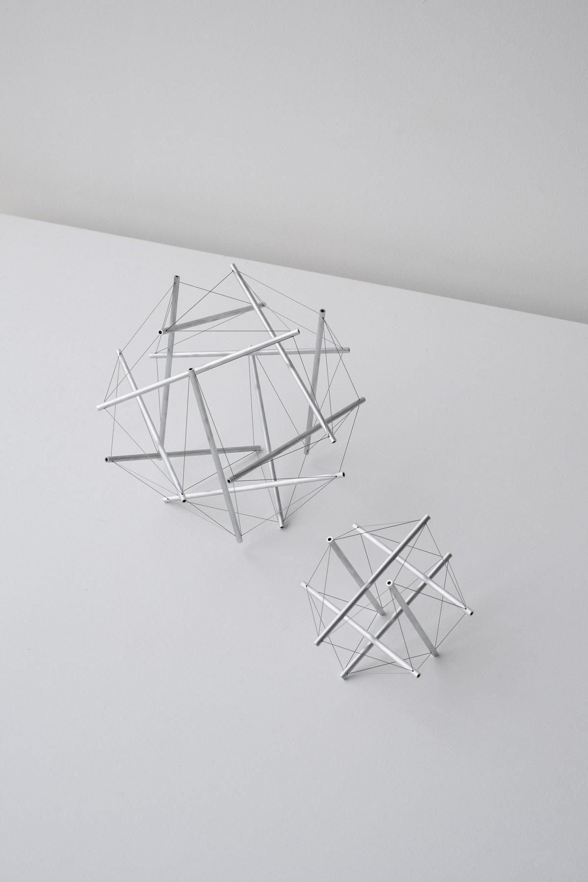 6 struts model / M / aluminum
