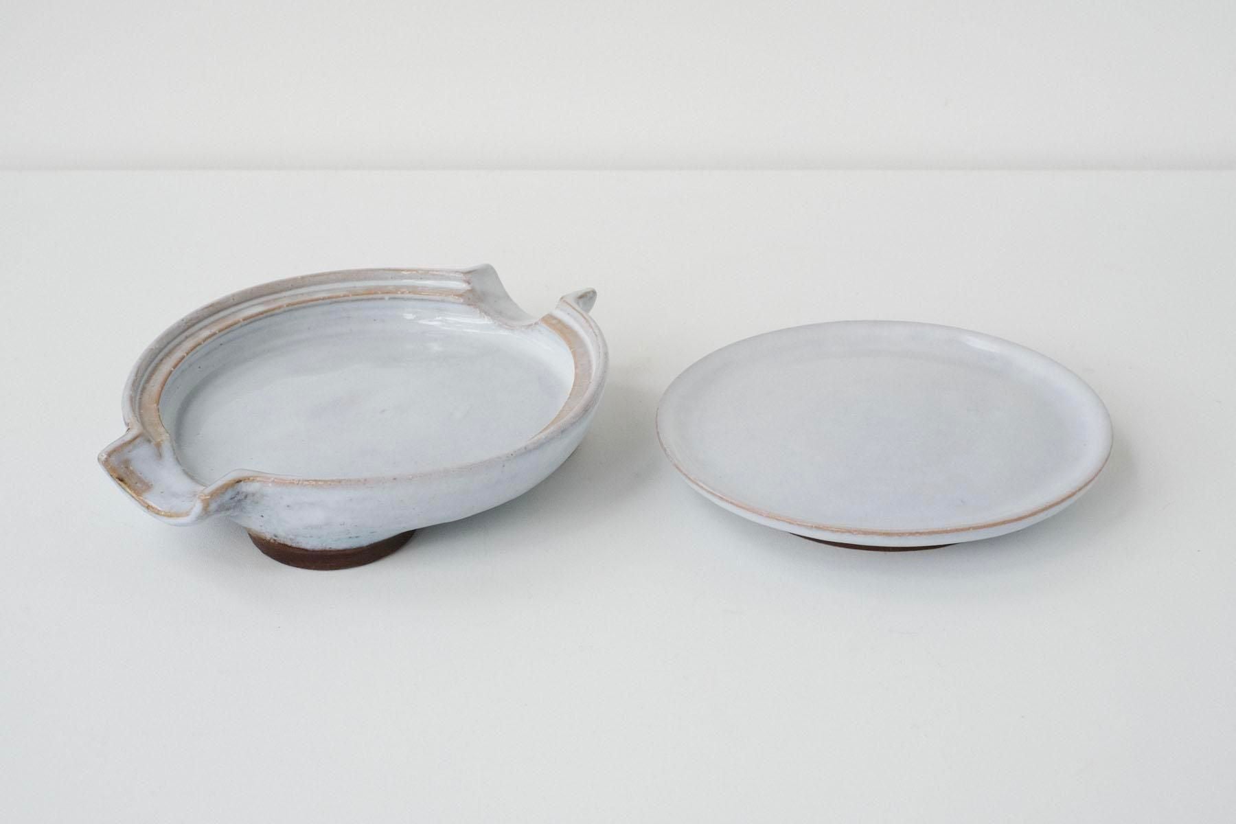pots（t） / Faye Toogood