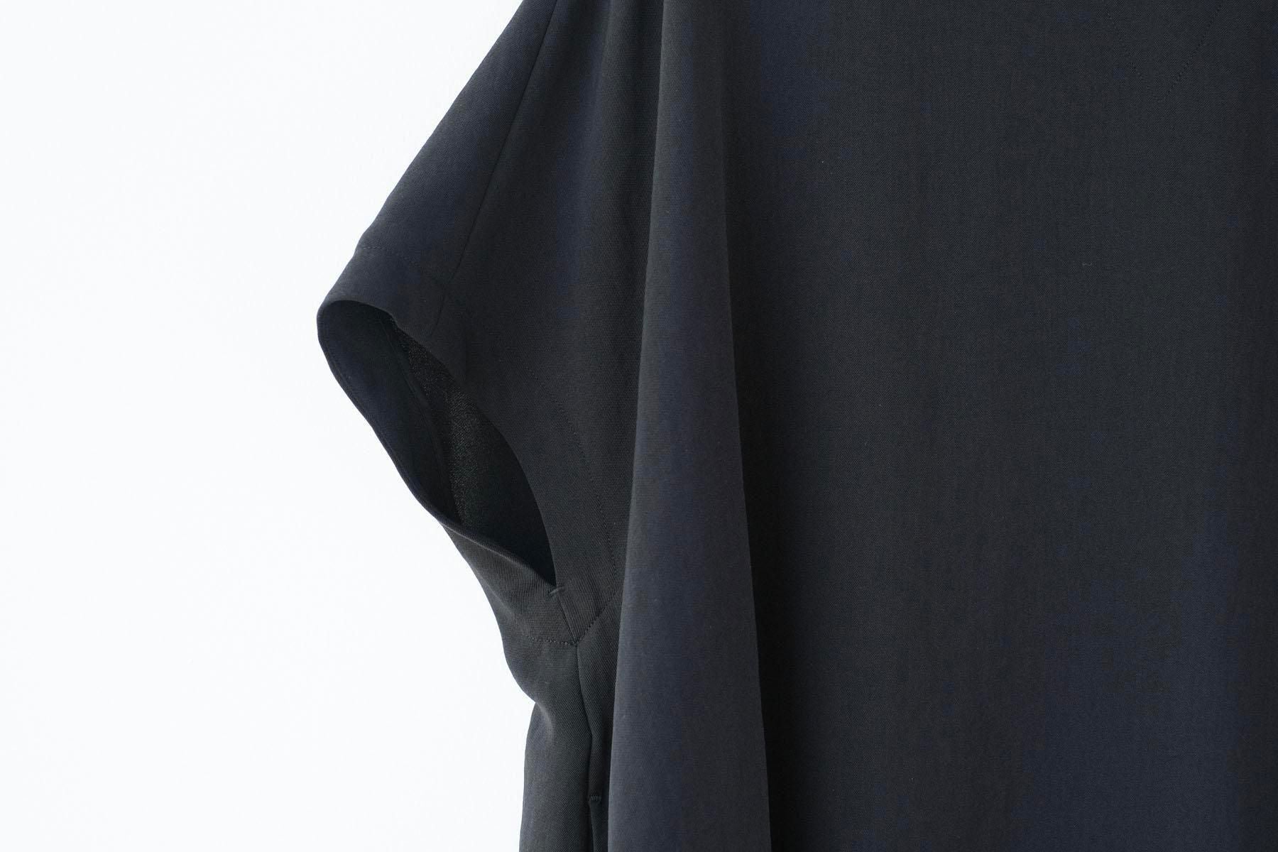 追撚ポリエステル・ツイル　フレンチスリーブワンピース / Black［size 2_］