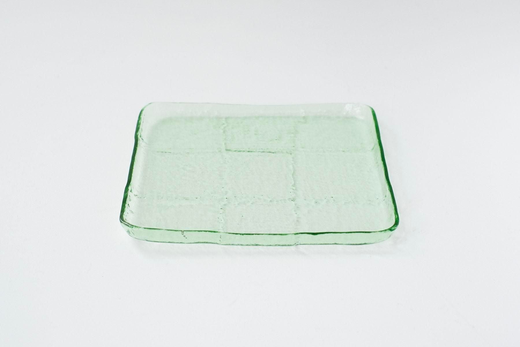 Square plate [light green]