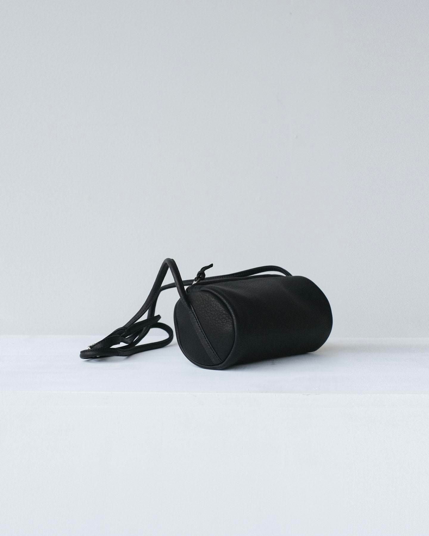 DA103 / CYLINDER SHOULDER［BLACK］ / Aeta | Aeta（アエタ） – ataW