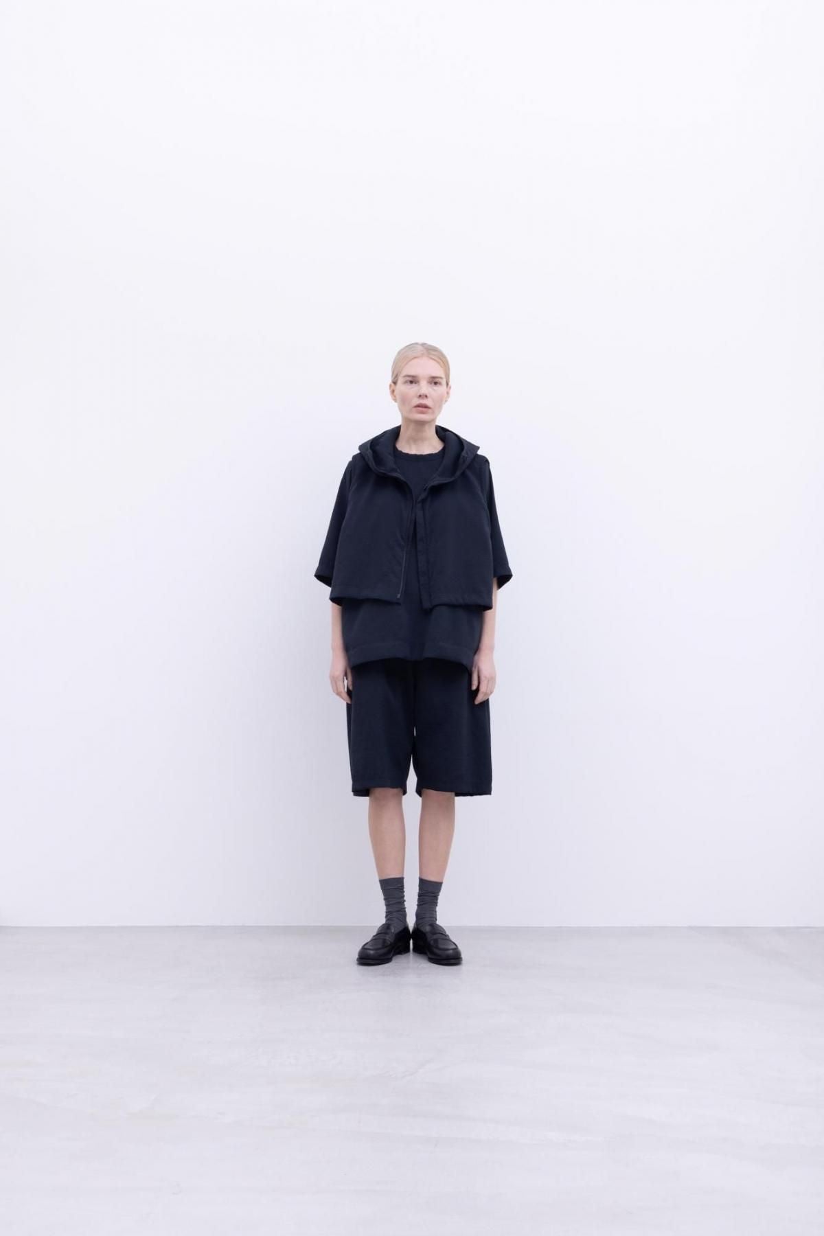 ナイロンストレッチ・ダイヤ　ショートフーディベスト / Black［size 3_］