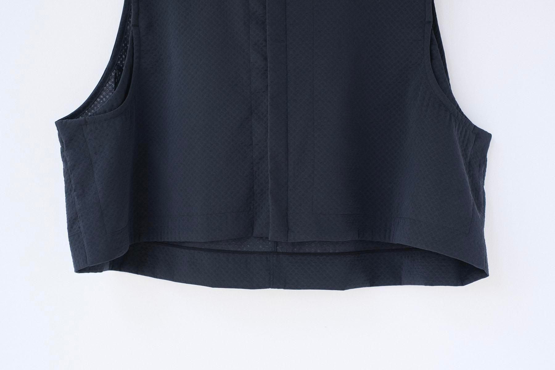 ナイロンストレッチ・ダイヤ　ショートフーディベスト / Black［size 3_］