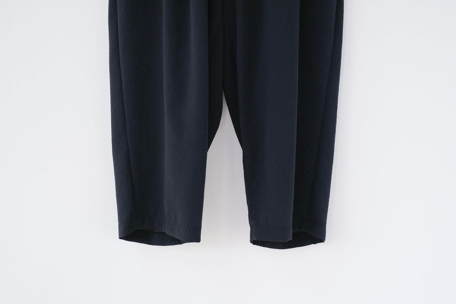 ナイロンストレッチ・ダイヤ　テーパードパンツ / Black［size 5_］