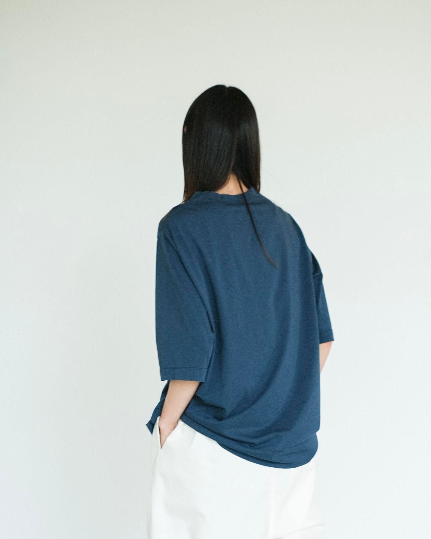 コットンポーラル天竺　クルーネックT / Shadow Blue［size 3_］