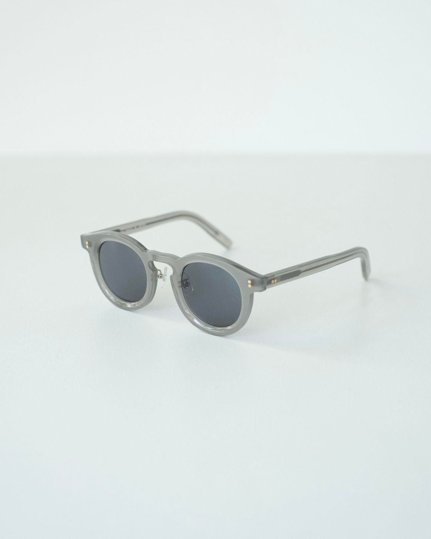 VECTOR 004［Milky Grey］