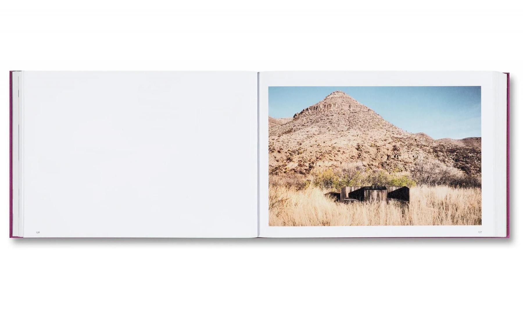 書籍：DONALD JUDD FURNITURE by Donald Judd