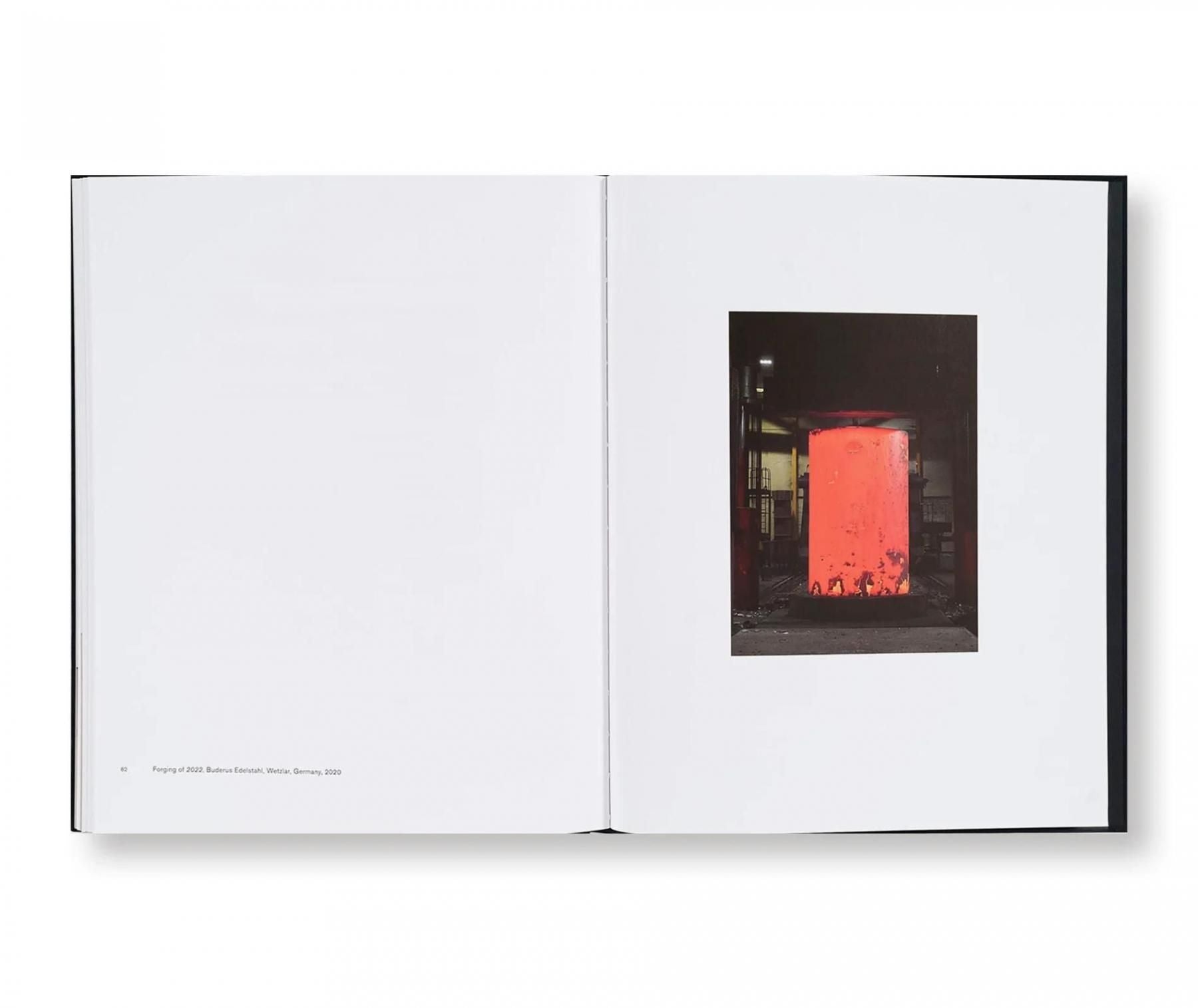 書籍：RICHARD SERRA: 2022 by Richard Serra
