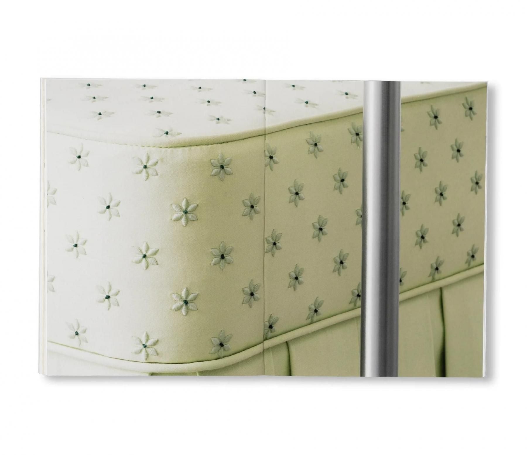書籍：LA CASA DENTRO by Formafantasma
