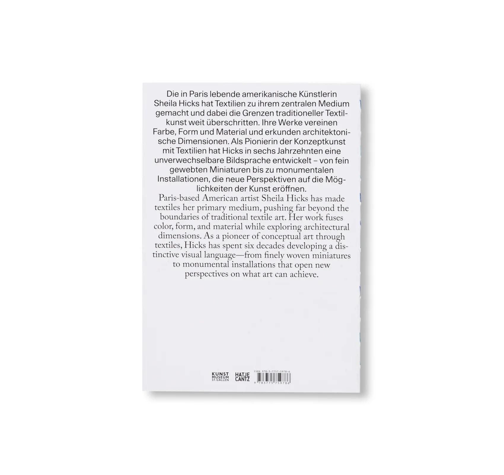 書籍：A LITTLE BIT OF A LOT OF THINGS by Sheila Hicks