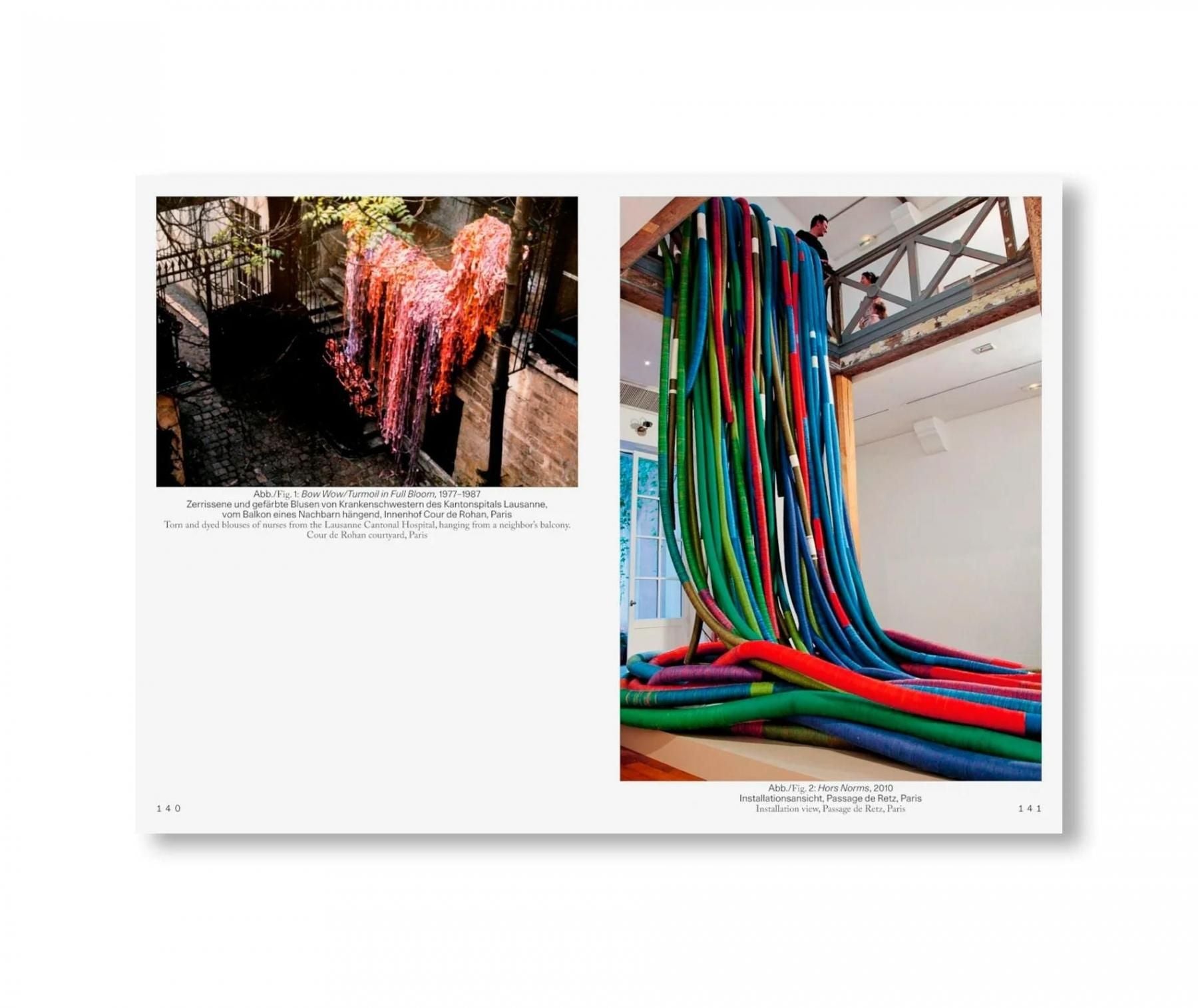 書籍：A LITTLE BIT OF A LOT OF THINGS by Sheila Hicks