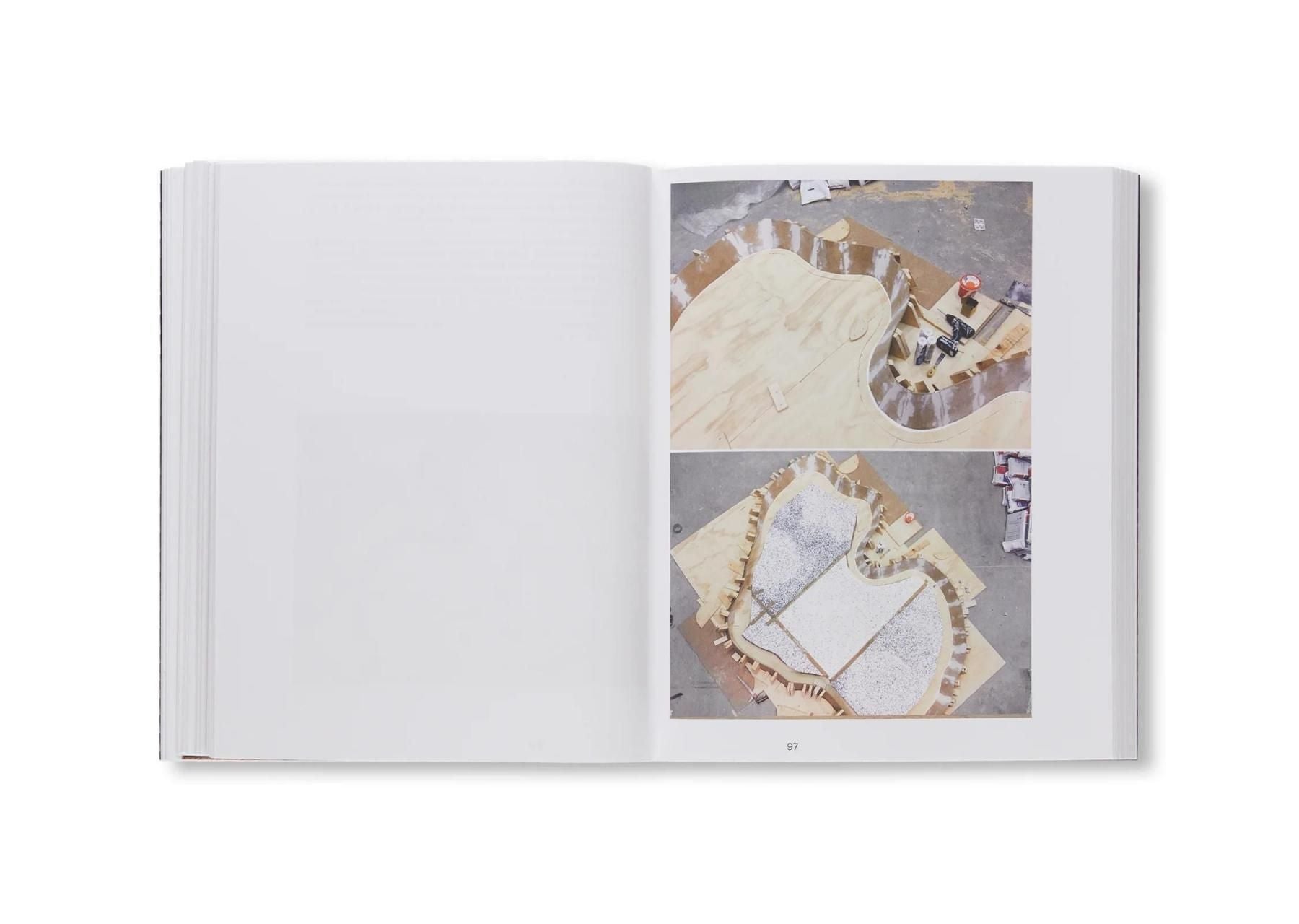 書籍：MATERIAL IDEOLOGIES by Lina Bo Bardi