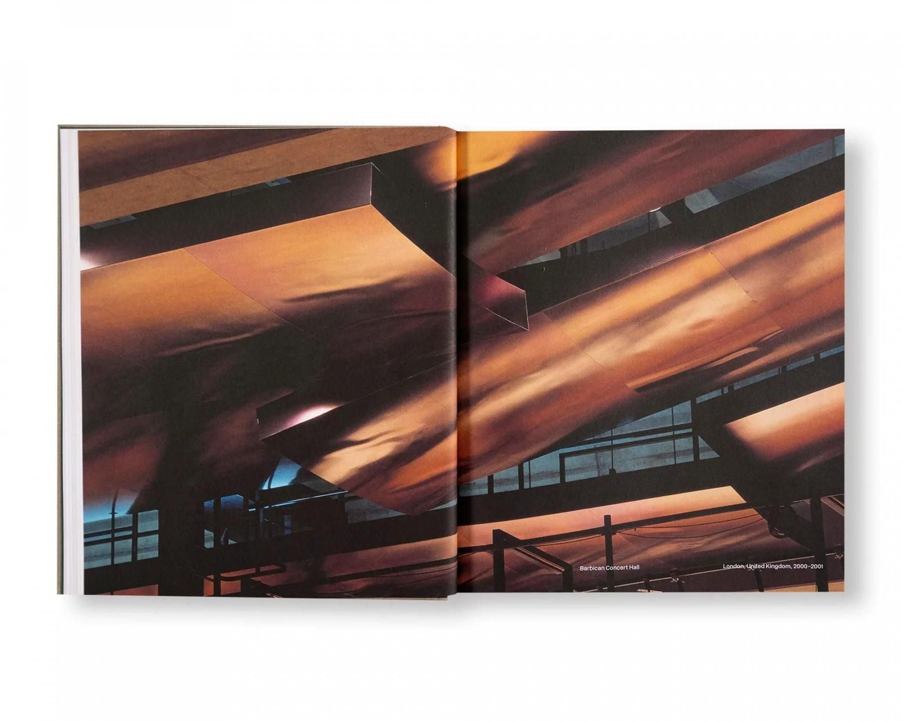 書籍：COLLECTED WORKS: VOLUME 2 2000–2012 by Caruso St John
