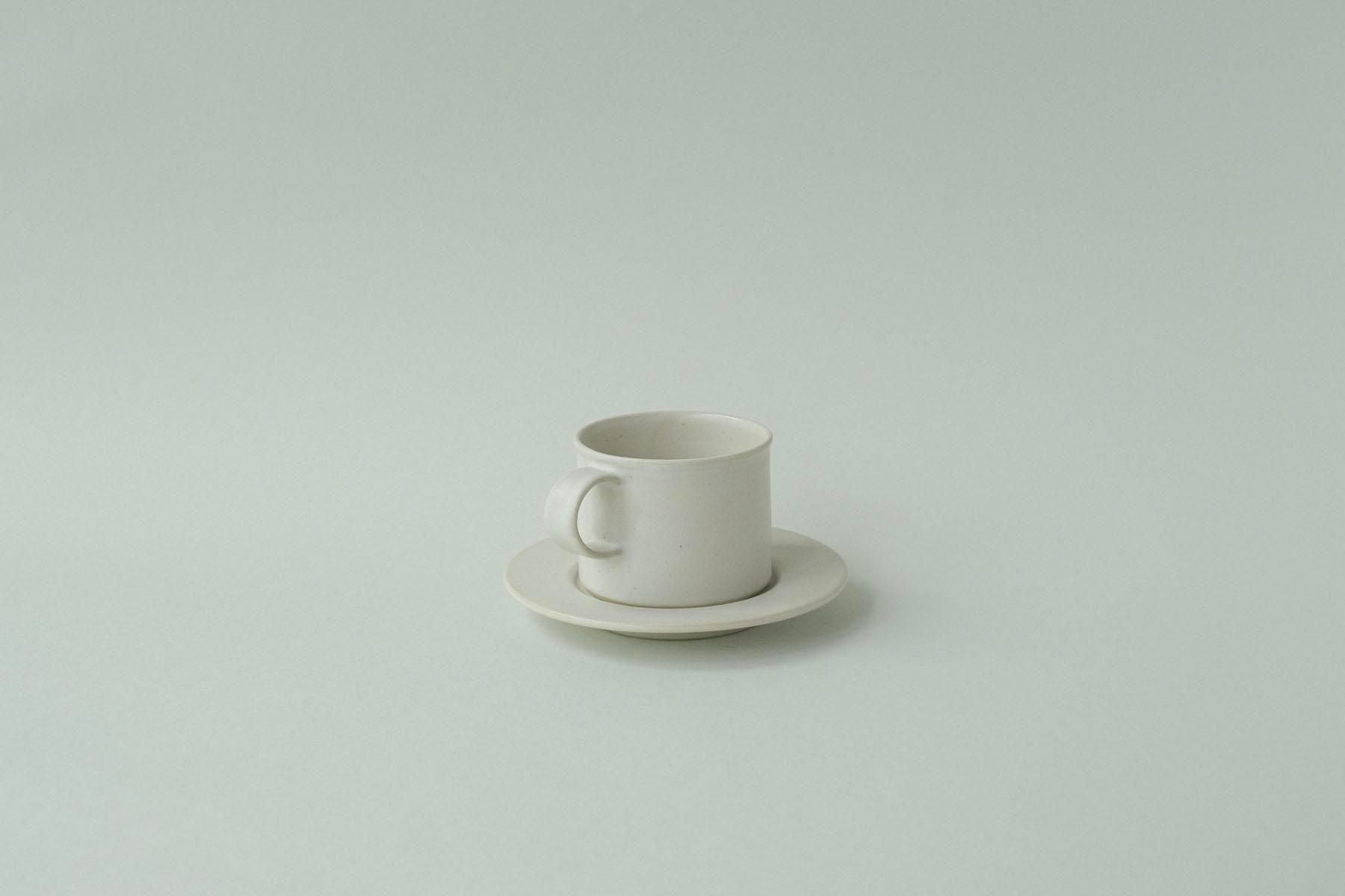 カップアンドソーサー [チタンホワイト]