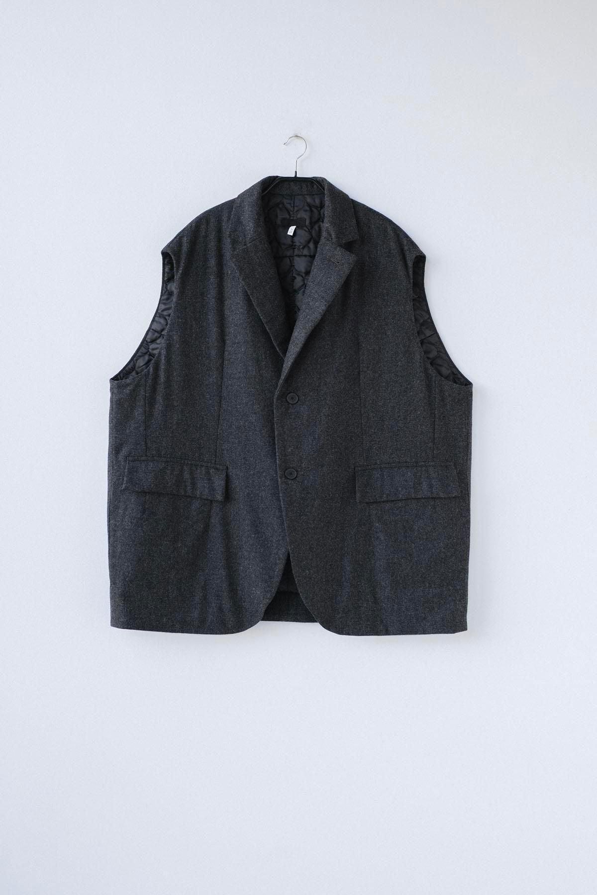 ウールシーチング ・ ガーメントウォッシュ　テーラードベスト / Dark Grey top［size XS］
